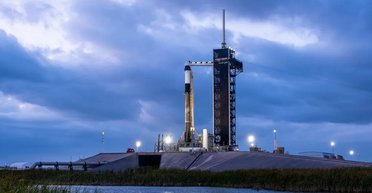 Там ще не бували люди: SpaceX уперше відправить астронавтів на особливу орбіту (фото)