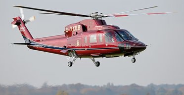 Реликвия с неба: вертолет Елизаветы II выставили на продажу с королевским салоном (фото)