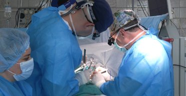 Инновационная операция: в Чернигове достали осколок из сердца военного магнитом (видео)