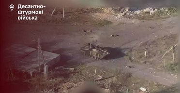 Вызывающе вели себя: десантники ВСУ в Курской области "насыпали" российским десантникам (видео)