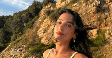 "Вдома": Дуа Ліпа відпочиває в Албанії (фото)