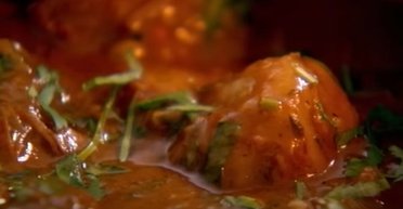 Ситна зимова вечеря від Гордона Рамзі: яловичина в пиві з гірчичними галушками (відео)