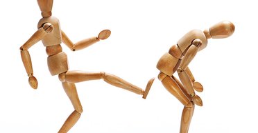 Публичная порка. Как долго продержится фракция "Слуга народа"