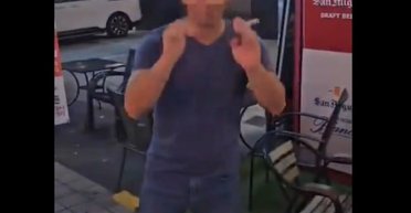 В Корее группа мужчин-сторонников РФ напала на украинку (видео)