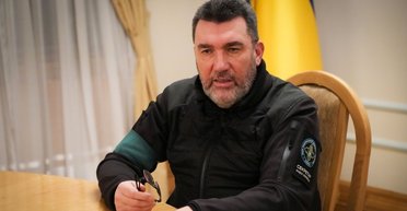 "Сынок, война, служите": Данилов рассказал, как обстоят дела с демобилизацией бойцов ВСУ (видео)