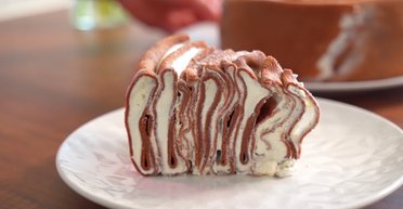 Шоколадный блинный торт: самый простой рецепт десерта на праздник