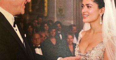 Сальма Гаєк показала архівні весільні фото з чоловіком-мільярдером