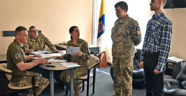 Причин всего несколько: юрист объяснил, в каких случаях можно не идти в ТЦК по повестке