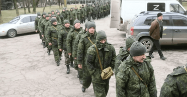 "Эвакуируй себя сам": в Bild рассказали, почему россияне добивают своих раненых