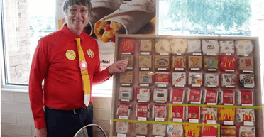 Чоловік з'їв 35 000 бургерів із McDonald's і встановив світовий рекорд: як це вплинуло на його здоров'я