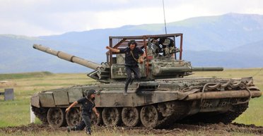 Секреты трофейного танка: как "Азов" захватил Т-72 и что удалось узнать про "царь-РЭБ"