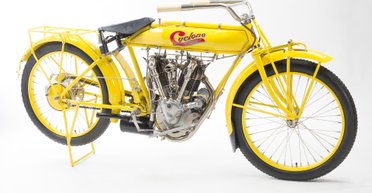 Самый дорогой мотоцикл всех времен ушел с молотка по цене более миллиона долларов (фото)