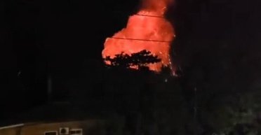 Дроны атаковали Ростовскую область: под удар попали здание "Ростелекома", ГРЭС и железная дорога (видео)