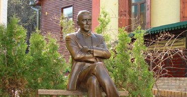 В Інституті нацпам'яті визнали об'єкти, присвячені Булгакову, символом російської імперії