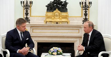 Лицом к России: почему европейские политики симпатизируют Путину и как этим пользуется Кремль