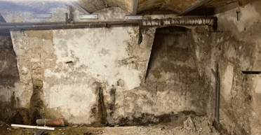 Жінка знайшла всередині 200-річного будинку "підземне місто": що там відбувалось (фото)