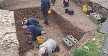 Раскопали несуществующий замок: археологи сделали неожиданное открытие (фото)