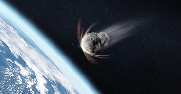 На Землю летить аномальна кількість "вогняних куль": атакують із несподіваного місця (відео)