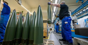 Найбільше замовлення в історії компанії: Rheinmetall уклав контракт на постачання 155-мм снарядів