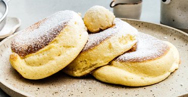 По-справжньому пишні оладки: весь секрет у збитих яйцях