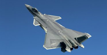 Запал пристрастей: Китай має намір оснастити винищувачі J-20 ядерною зброєю, — ЗМІ