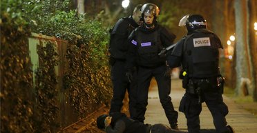 Пятница, 13-е. Как могут аукнуться Украине теракты в Париже