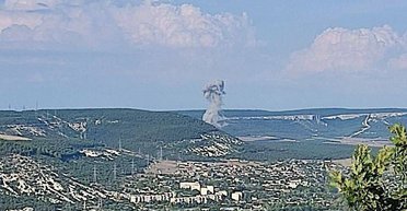 На Крым полетели ракеты, а Крымский мост в дымовой завесе: что известно, подробности (фото)