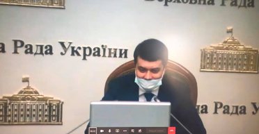 Все по камерам! Почему политика не работает в режиме онлайн