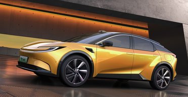 Запас хода — 630 км: раскрыты подробности доступного молодежного электрокара Toyota (фото)