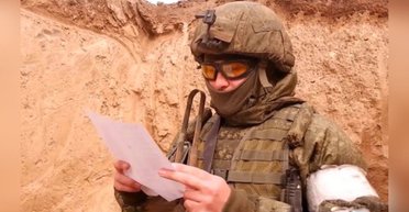 За подарки: детей в оккупации заставляют писать письма благодарности для ВС РФ, — ЦНС