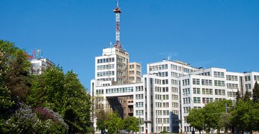 "Незваный гость" в Харькове: первый советский небоскреб и город в городе