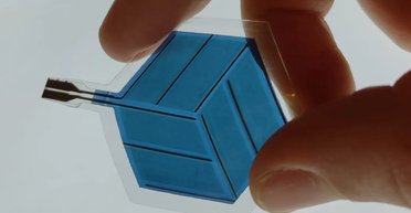 Аккумуляторы не нужны: необычная батарейка сможет питать гаджеты солнечной энергией