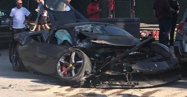 ДТП на миллион: в аварии разбили дорогой 1000-сильный суперкар Ferrari (видео)