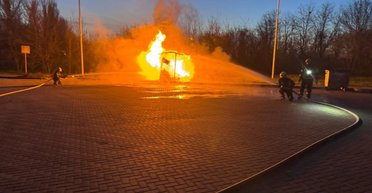 Достал на 27 км: FPV-дрон впервые атаковал Запорожье и взорвал АЗС, — ГСЧС (фото)