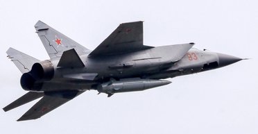 "Кинжалы" пашут поля под гимн Украины: Forbes объяснил, как ВСУ отводят ракеты РФ от целей