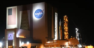Астронавты "Артемида-3" не полетят на Луну: в NASA передумали