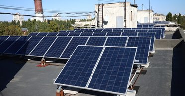 Свет есть всегда: как солнечные панели спасают многоэтажку в Одессе от отключений