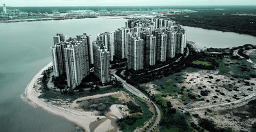 Розкішний курорт вартістю $100 млрд перетворився на "місто-привид" із порожніми хмарочосами