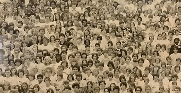 Тільки люди з високим IQ можуть за 7 секунд помітити панду серед людей (фото)