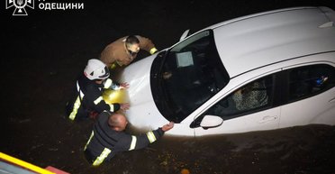 Потоп в Одесі: аномальна злива забрала життя 9 людей, серед них дитина (фото, відео)