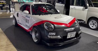 Миниатюрное японское авто превратили в оригинальный клон Porsche 911 (фото)