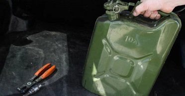 На Львовщине мужчина устроил поджог, чтобы сыграть "спасителя" перед женой