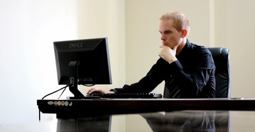 Після атаки російських дронів: акції польських компаній почали стрімко падати