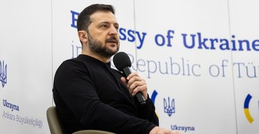 Зеленский исключен из списка участников переговоров США и РФ о судьбе Украины, — Bloomberg