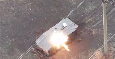 Екіпаж тікав кущами: ЗСУ підірвали російський танк-черепаху (відео)