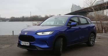 Внедорожный брат Civic: тест-драйв нового кроссовера Honda ZR-V