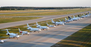 Закрытое небо. Почему зарубежным чартерам запретили летать в Украину