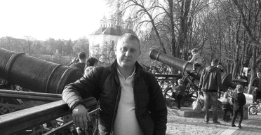 На війні загинув гуморист КВК Артем Стовпяцький: що відомо (фото)