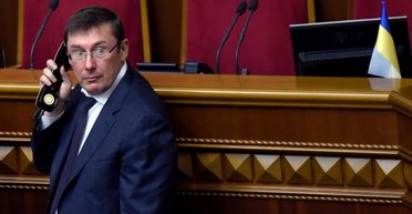 Мочить в сортирах. Почему ГПУ борется с медиа, а не с "бриллиантовыми прокурорами" в своих рядах