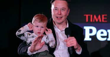 Илон Маск стал отцом в 12-й раз: что известно о матери ребенка